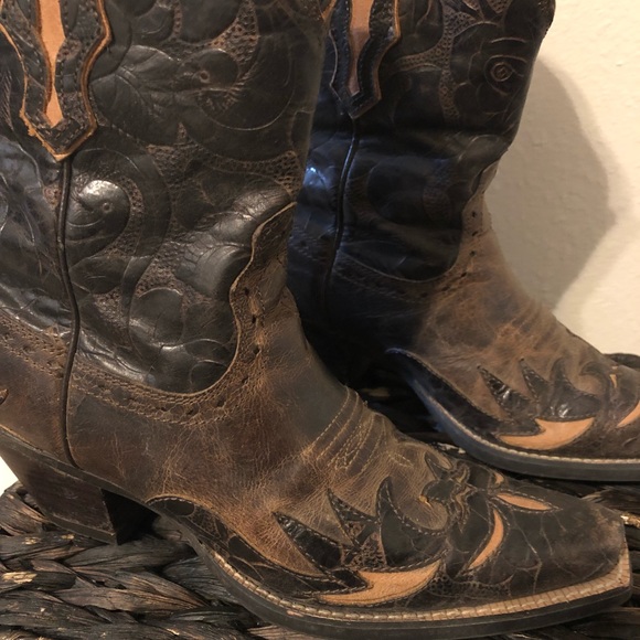 Boots - Picture 3 of 3